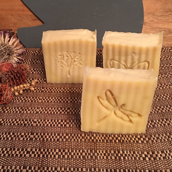 GARDENIA Scented Homemade luxury Bubbly Bath Soap - Picture 3 of 8